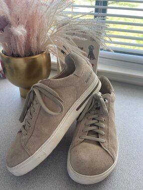 Birkenstock beige suede low-top lace-up sneakers